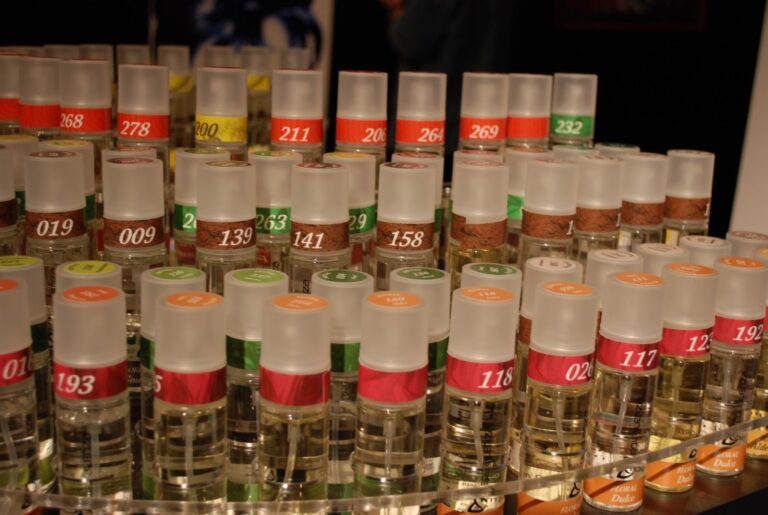 Equivalenza y sus familias olfativas