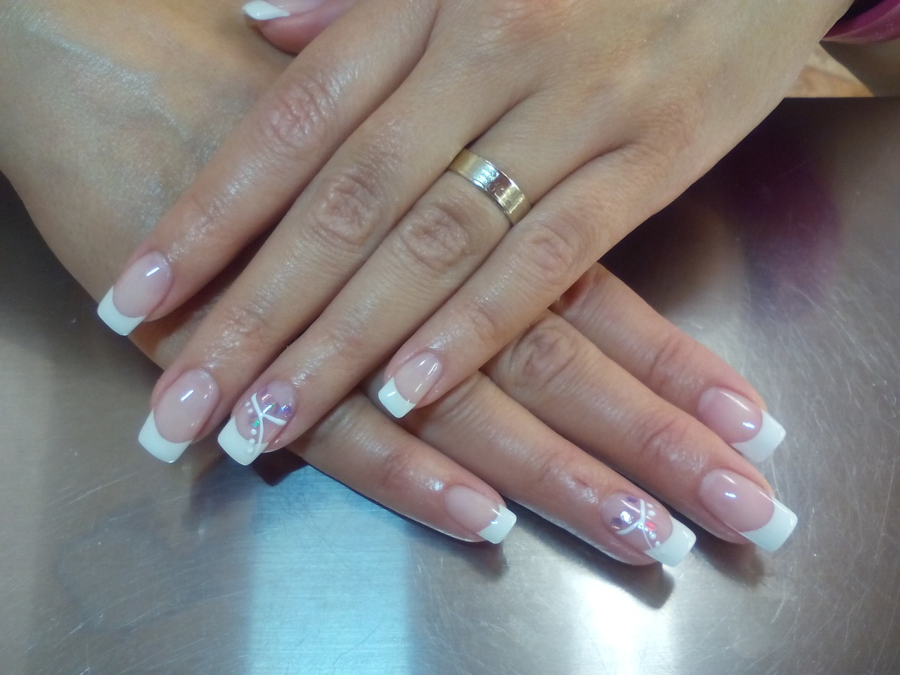 Ideas para una manicura de novias