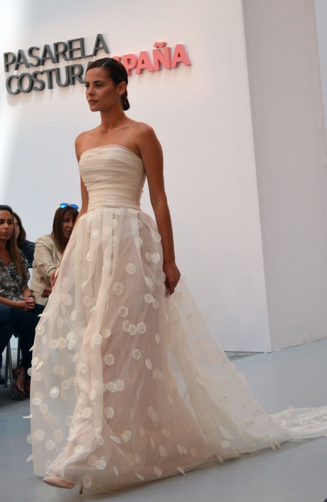 wedding-time-2016-Hannibal-Laguna-designer
