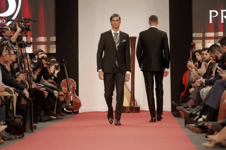 Protocolo Novios trajes de novio y fiesta para 2016