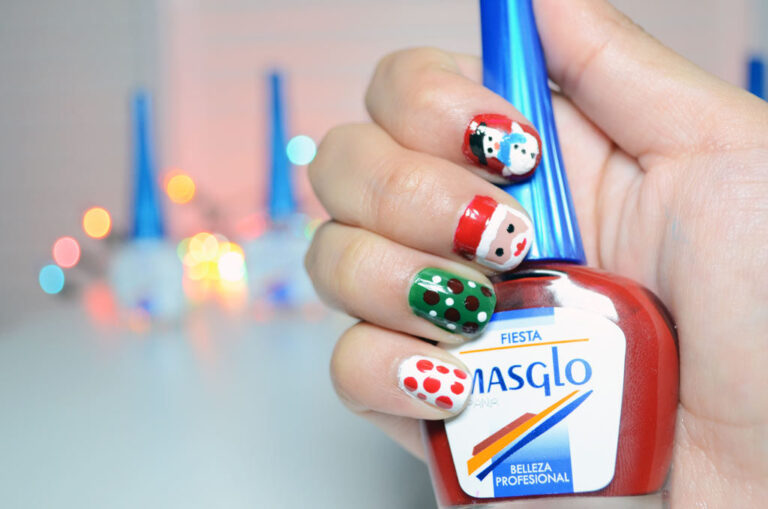 Manicura navideña por Masglo